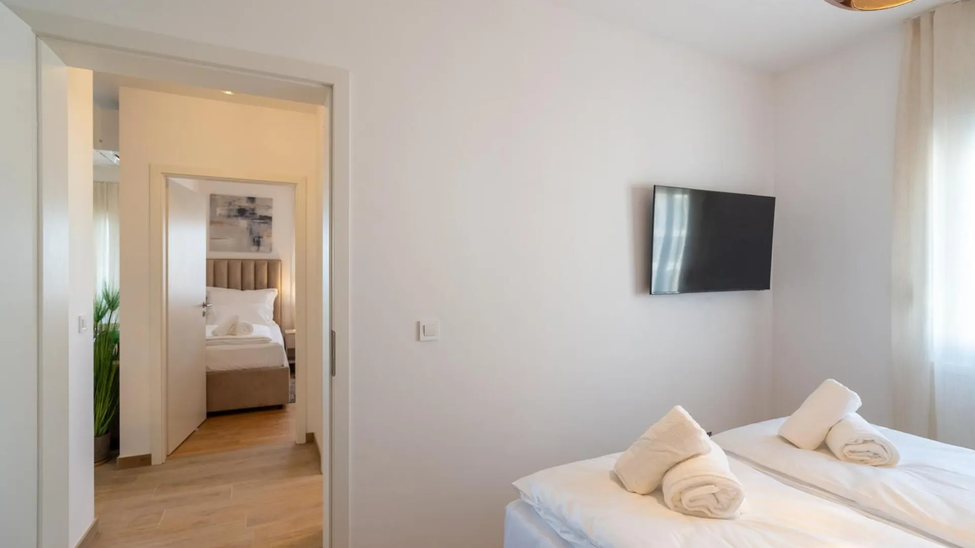 Apartment Zara Penthouse With Top Roof Terrace And Hot Tub Croatia